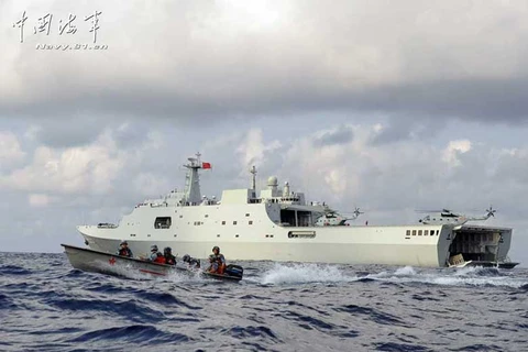 Tàu đổ bộ của quân đội Trung Quốc. (Nguồn: english.cri.cn)
