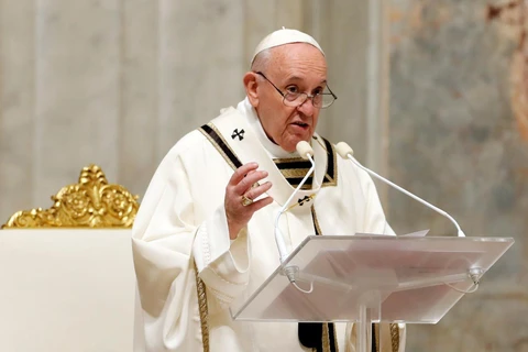 Giáo hoàng Francis làm thánh lễ Phục sinh. (Nguồn: Reuters)