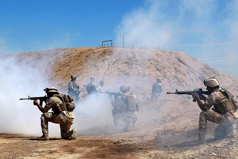 Binh sỹ Australia tham gia huấn luyện cho quân đội Iraq. (Nguồn: AP)