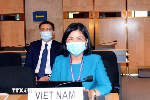 Việt Nam ưu tiên bảo đảm an toàn, quyền chăm sóc sức khỏe người dân