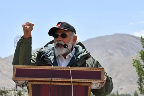 Thủ tướng Ấn Độ Narendra Modi phát biểu trước các binh sỹ tại Nimu, Ladakh ngày 03/7/2020. (Nguồn: indianexpress.com)