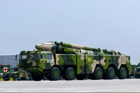 Tên lửa DF-21D của Trung Quốc được mệnh danh là sát thủ diệt tàu sân bay. (Nguồn: chinadefenseobservation.com)