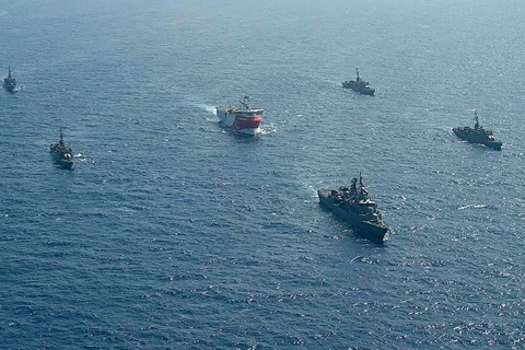 Nga sẽ tiến hành tập trận bắn đạn thật tại khu vực Địa Trung Hải, nơi các tàu nghiên cứu địa chất của Thổ Nhĩ Kỳ đang hoạt động. (Ảnh: AFP/TTXVN)