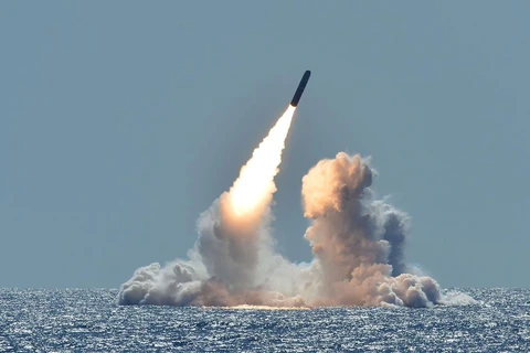 Hình ảnh được cho là Triều Tiên tiến hành thử nghiệm tên lửa phóng từ tàu ngầm. (Nguồn: nationalinterest.org)