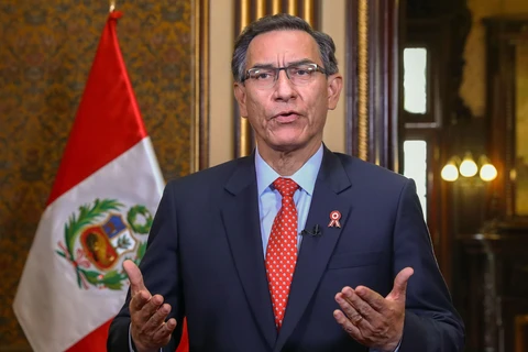 Tổng thống Peru Martin Vizcarra trong bài phát biểu được truyền hình trên cả nước, tại Lima, ngày 5/7/2020. (Ảnh: AFP/TTXVN)