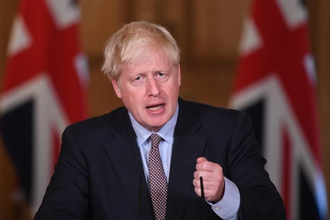 Thủ tướng Anh Boris Johnson phát biểu tại cuộc họp báo ở London ngày 9/9/2020. (Ảnh: AFP/TTXVN)