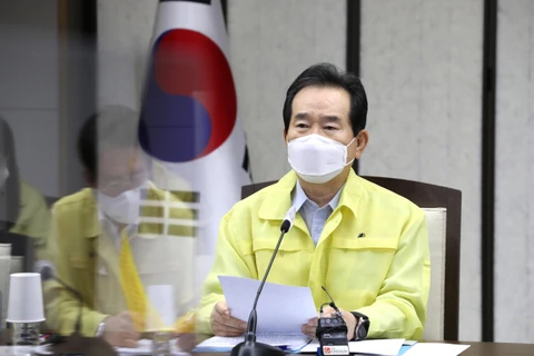 Thủ tướng Hàn Quốc Chung Sye-kyun chủ trì cuộc họp ở Sejong, ngày 2/9/2020. (Ảnh: YONHAP/TTXVN)