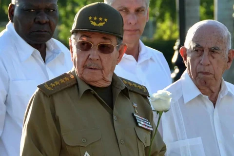 Nhà lãnh đạo Triều Tiên gửi thư cho cựu Chủ tịch Cuba Raul Castro