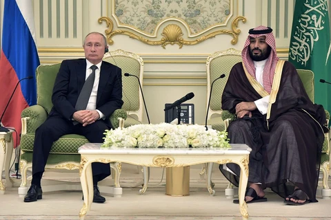 Lãnh đạo Nga và Saudi Arabia trao đổi về đại dịch COVID-19 và OPEC+