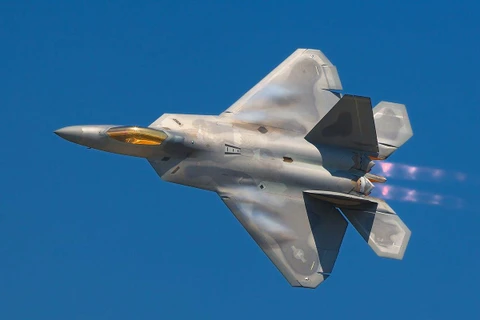Mỹ chấp thuận bán máy bay chiến đấu tàng hình tối tân F-22 Raptor cho Israel. (Nguồn: military.com)