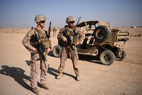 Binh sỹ Mỹ canh gác ở Lashkar Gah, tỉnh Helmand Afghanistan. (Ảnh: AFP/TTXVN)
