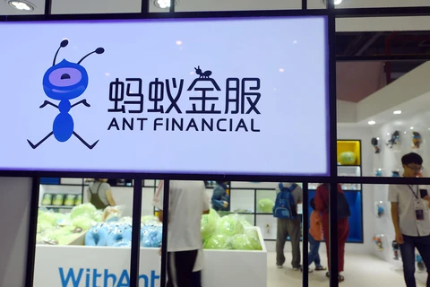 Ant Group điều hành Alipay, một trong hai nền tảng thanh toán trực tuyến đang “thống trị” ở Trung Quốc. (Ảnh: AFP)