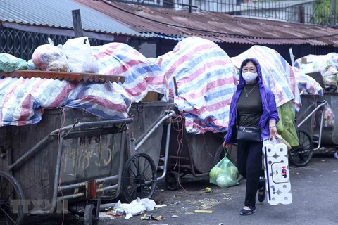 [Video] Hà Nội sẽ xem xét lại năng lực các nhà thầu thu gom rác