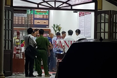 Truy tìm đối tượng nghi cầm lựu đạn vào cướp ngân hàng ở Đồng Nai