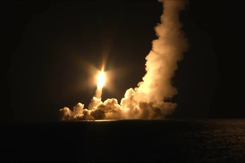 Nga phóng thành công tên lửa đạn đạo liên lục địa Bulava từ tàu ngầm