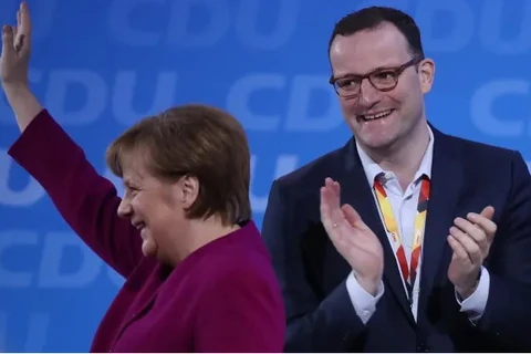 Vượt bà Merkel, Bộ trưởng Y tế Đức là chính trị gia được yêu quý nhất