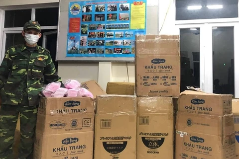 Quảng Trị phát hiện 2 vụ vận chuyển hơn 140.000 khẩu trang trái phép