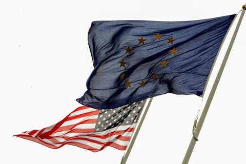 Mỹ áp thuế bổ sung đối với một số hàng hóa nhập khẩu từ EU