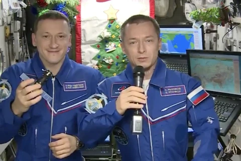 Các phi hành gia từ trạm ISS gửi lời chúc mừng Năm mới tới Trái Đất