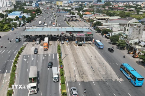 TP Hồ Chí Minh đề xuất duy trì trạm thu phí đường Nguyễn Văn Linh