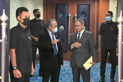 Malaysia: Bộ trưởng mắc COVID-19 từng tiếp xúc Thủ tướng và Quốc vương