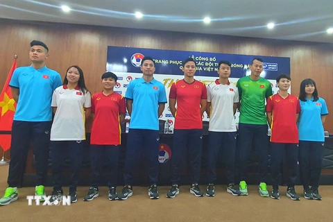 Công bố mẫu trang phục 2021 các Đội tuyển Bóng đá Quốc gia Việt Nam