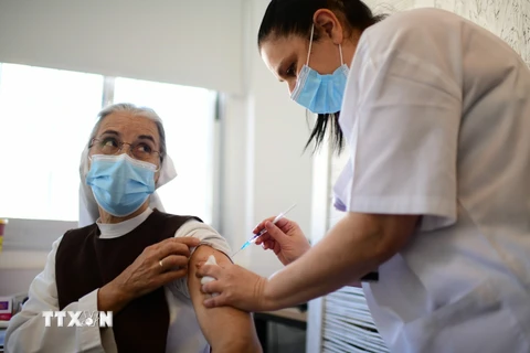 Israel: Vắcxin Pfizer/BioNTech đạt hiệu quả 85% sau mũi tiêm đầu tiên