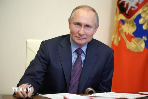 Điện Kremlin: Tổng thống Putin tiêm vaccine làm gương cho người dân