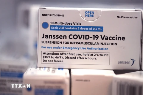 Mỹ khuyến cáo tạm ngừng tiêm vaccine của hãng Johnson&Johnson