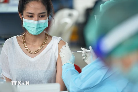 Thái Lan sử dụng vaccine AstraZeneca làm trụ cột chiến dịch tiêm chủng
