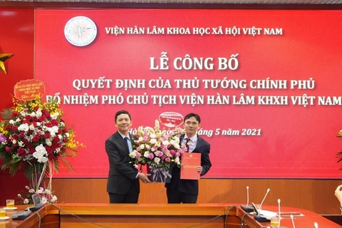 Ông Nguyễn Đức Minh giữ chức Phó Chủ tịch Viện Hàn lâm KHXH Việt Nam
