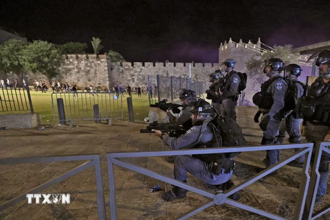 Bạo lực giữa người Palestine và cảnh sát Israel tái diễn tại Jerusalem