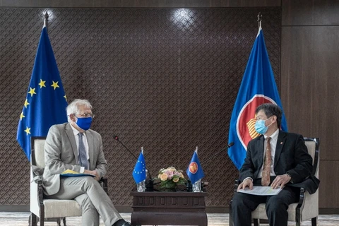 Quan chức EU, ASEAN thảo luận về nhiều vấn đề quan trọng của khu vực