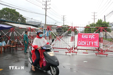 Bình Dương phong tỏa doanh nghiệp liên quan đến ca mắc COVID-19