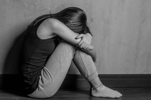 Mỹ cảnh báo nguy cơ tự tử ở trẻ em gái vị thành niên trong đại dịch