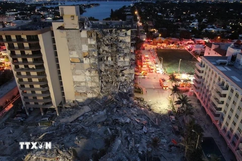 Sập nhà 12 tầng tại Mỹ: Hơn 160 người thiệt mạng và mất tích