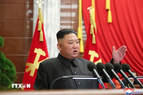 Ông Kim Jong-un chỉ ra sự cố nghiêm trọng trong cuộc chiến COVID-19