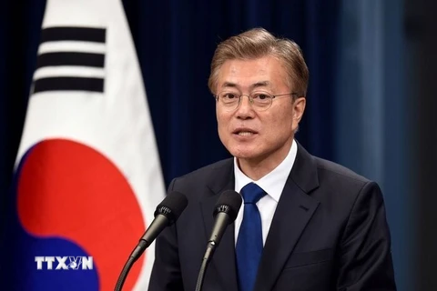 Tổng thống Hàn Quốc xin lỗi người dân về việc nâng giãn cách xã hội