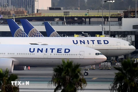 Hãng hàng không United Airlines của Mỹ báo lỗ quý thứ 6 liên tiếp