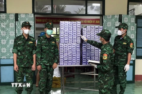 Biên phòng Kiên Giang bắt giữ 1.800 bao thuốc lá ngoại nhập lậu