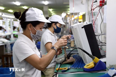 Dịch COVID-19: Để doanh nghiệp FDI yên tâm đầu tư lâu dài tại Việt Nam