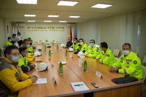Đại sứ Việt Nam tại Nga thị sát hoạt động của liên doanh Rusvietpetro
