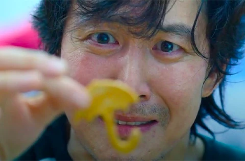 [Video] Kẹo đường Hàn Quốc gây sốt sau thành công của Squid Game
