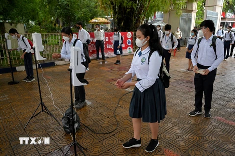 Campuchia mở cửa toàn bộ trường học, dịch bệnh tại Lào vẫn phức tạp
