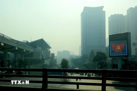 Ô nhiễm không khí nặng tại một số điểm ở Hà Nội và vùng lân cận