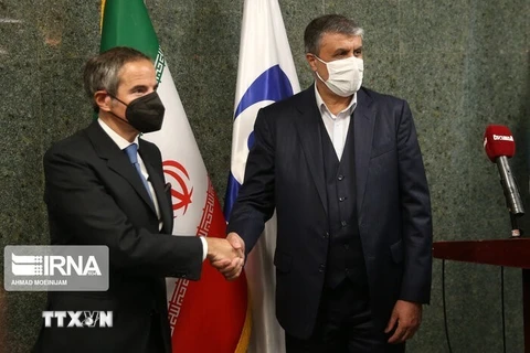 Iran hối thúc Mỹ dỡ bỏ các biện pháp trừng phạt "có thể kiểm chứng"