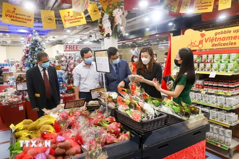 Khai mạc tuần lễ hàng Việt Nam 2021 tại hệ thống siêu thị Singapore