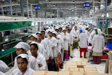 Apple “bật đèn vàng” với nhà máy lắp ráp iPhone của Foxconn tại Ấn Độ