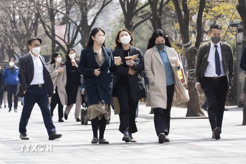 Hàn Quốc: Thách thức trên con đường trở lại cuộc sống bình thường
