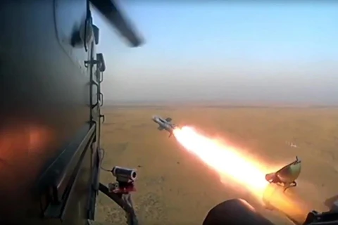 Ấn Độ bắn thử thành công tên lửa chống tăng tự phát triển